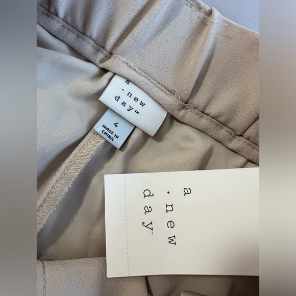Women's High-Rise Wide Leg Fluid Pants - A New Day Beige Sz 4 NWT - Picture 7 of 13